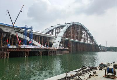 2天焊完一个节段,京雄大桥这样建