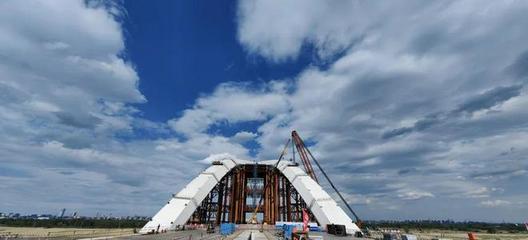 卢沟桥以南7公里跨永定河京雄大桥126个钢"积木"全部完成焊接!于今年底通车